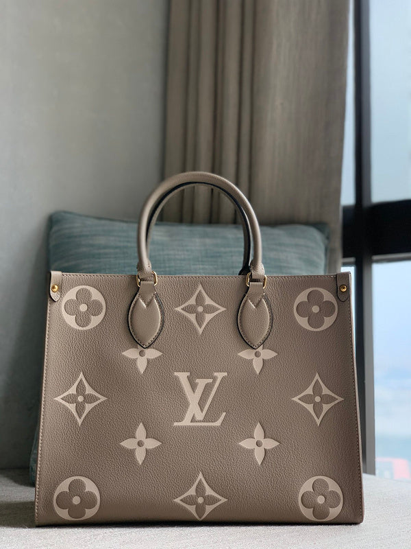 Alice Bags- Louis Vuittons - 16166