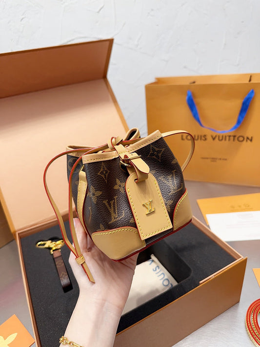 Alice bags - Louis Vuittons - 15023