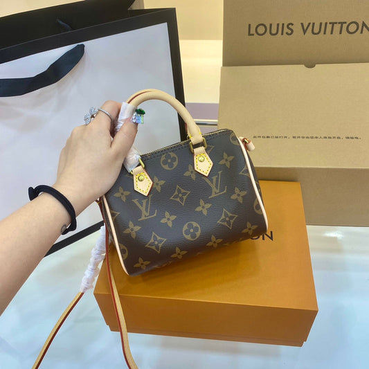 Alice bags - Louis Vuittons - 15071