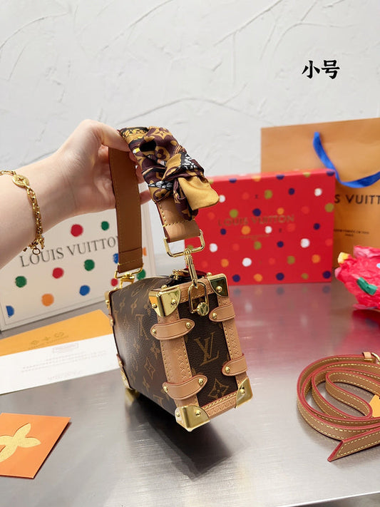 Alice bags - Louis Vuittons - 14950