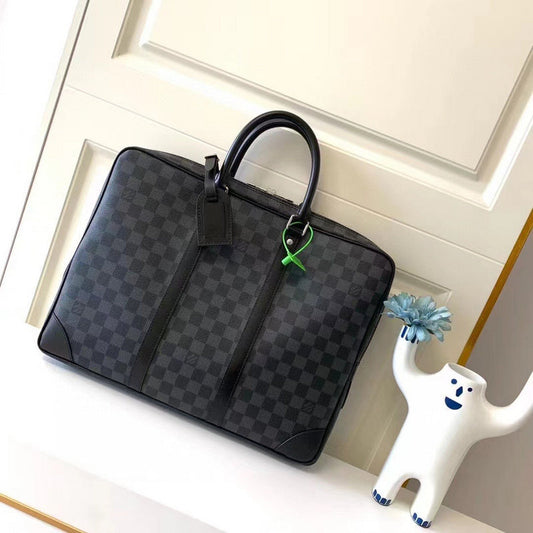 Alice Bags- Louis Vuittons - 15945