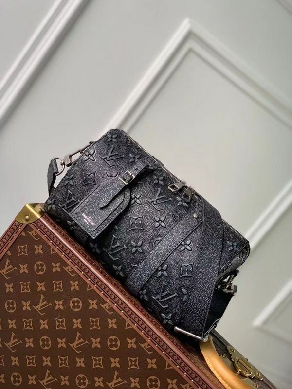 Alice Bags- Louis Vuittons - 15960