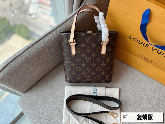 Alice bags - Louis Vuittons - 15079