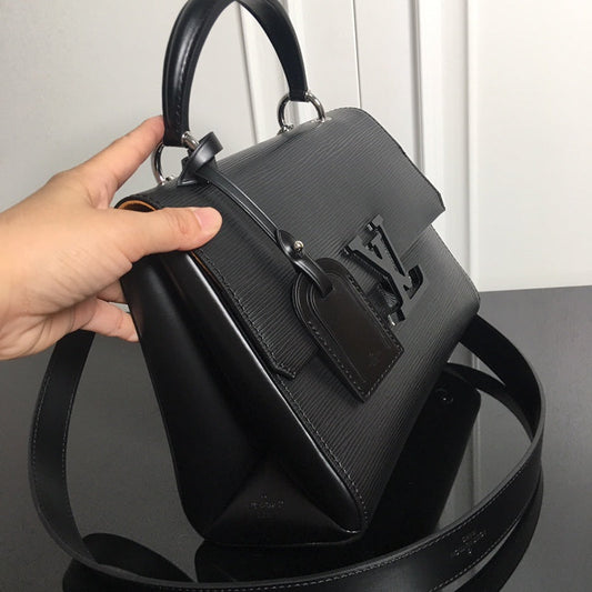 Alice Bags- Louis Vuittons - 15859