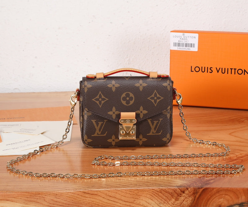 Alice Bags- Louis Vuittons - 16186