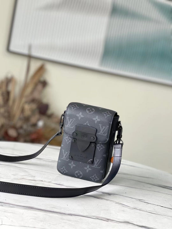 Alice Bags- Louis Vuittons - 16478
