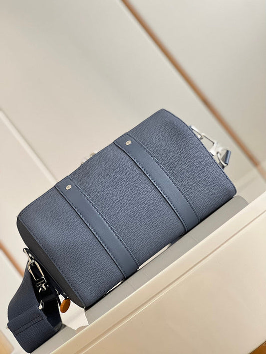 Alice Bags- Louis Vuittons - 16133
