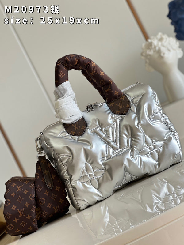 Alice Bags- Louis Vuittons - 16093