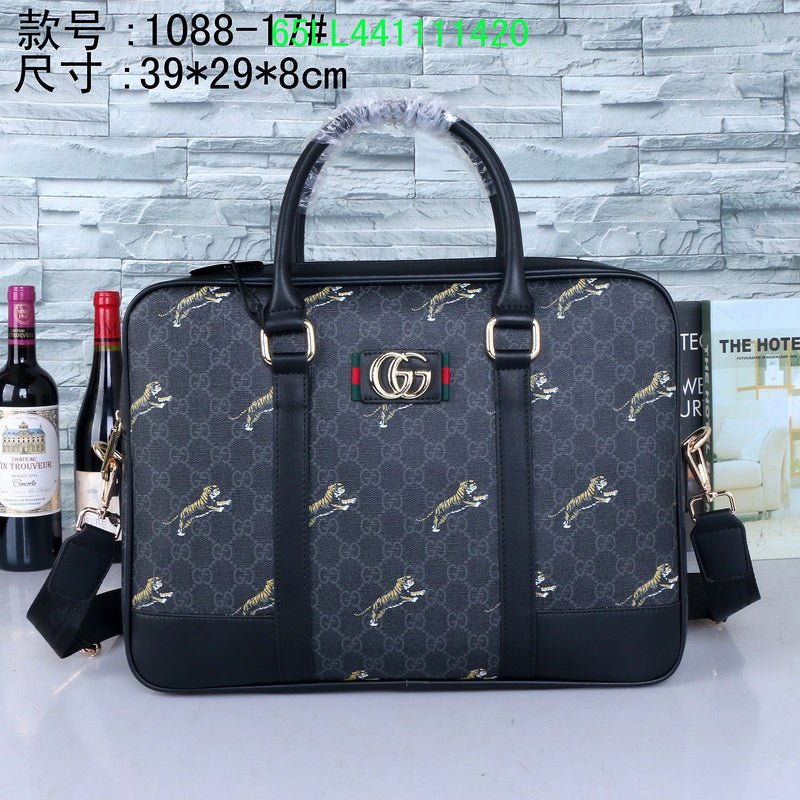 Gucci Bags - The Tote 948