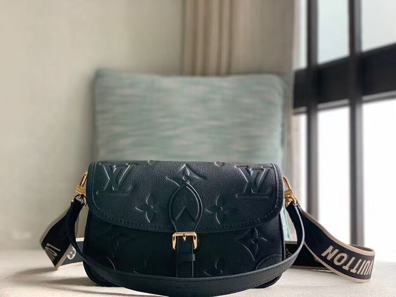 Alice bags - Louis Vuittons - 15617