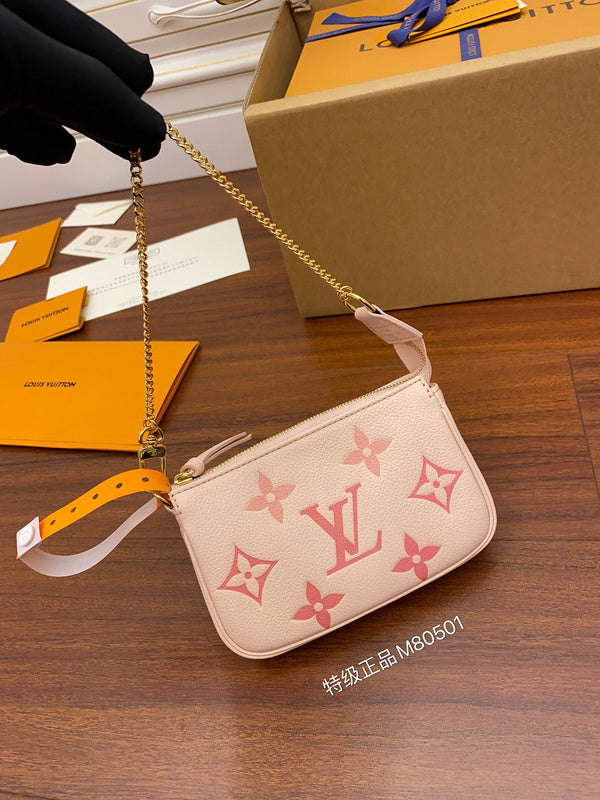 Alice Bags- Louis Vuittons - 16193