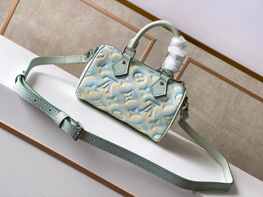 Alice Bags- Louis Vuittons - 16435
