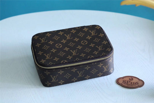 Alice bags - Louis Vuittons - 9329