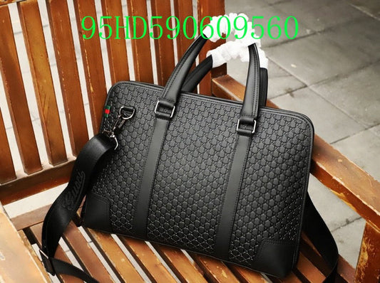 Gucci Bags - The Tote 944