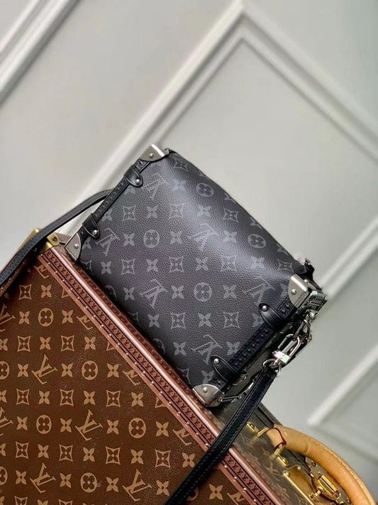 Alice Bags- Louis Vuittons - 15968