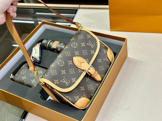 Alice bags - Louis Vuittons - 14897