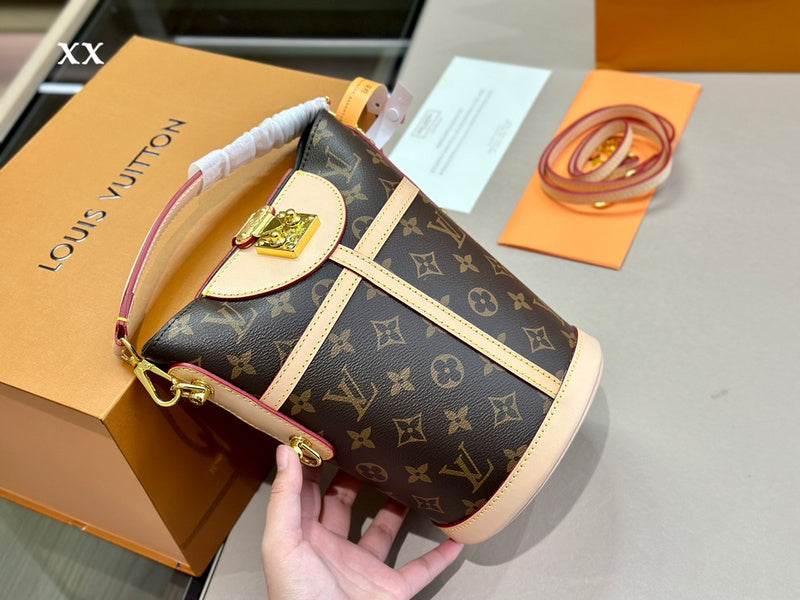 Alice bags - Louis Vuittons - 15044