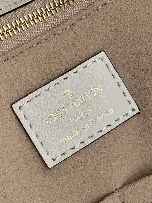 Alice Bags - Louis Vuittons - 15514