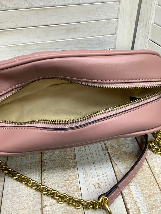 Crossbody Luxury Designer By Gucci Size: Medium