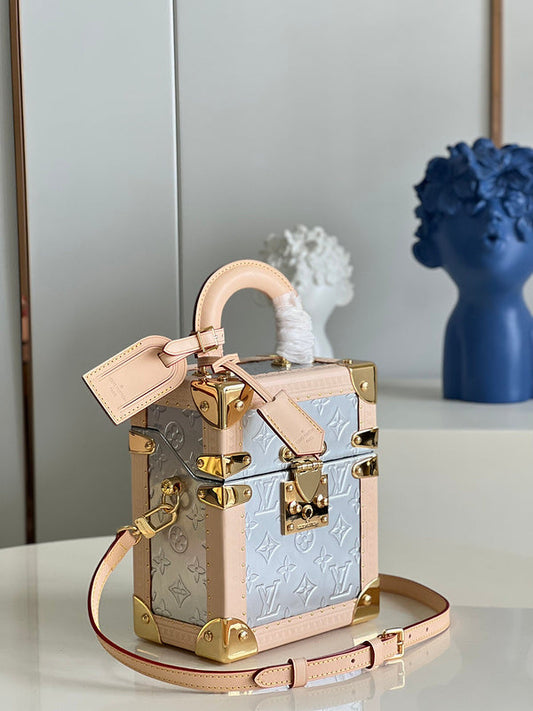 Alice Bags- Louis Vuittons - 16538
