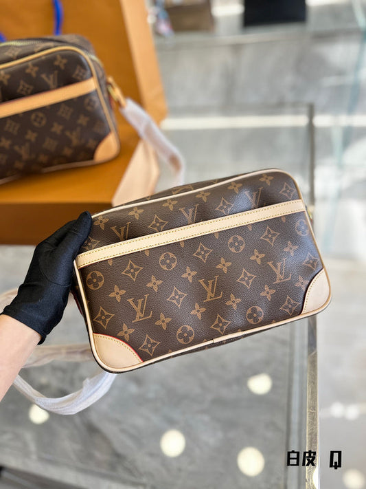 Alice bags - Louis Vuittons - 15140