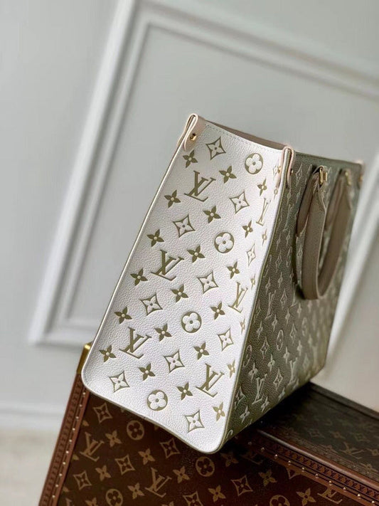 Alice Bags- Louis Vuittons - 16613