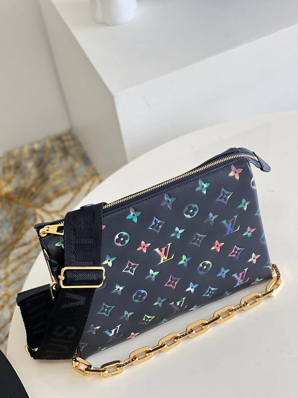 Alice Bags- Louis Vuittons - 16347