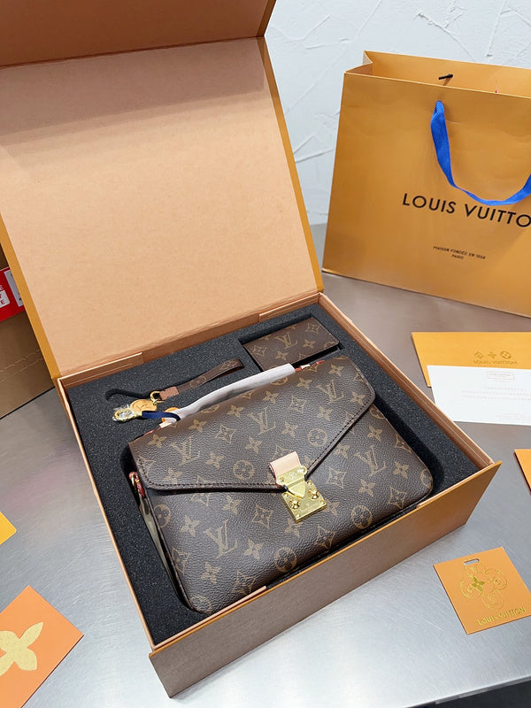 Alice bags - Louis Vuittons - 15024