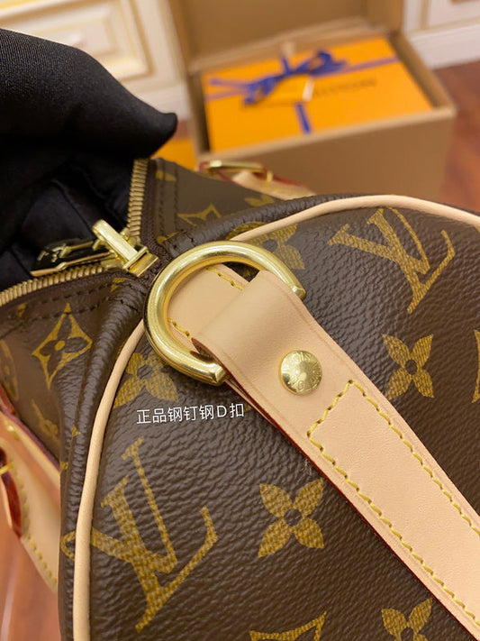 Alice Bags- Louis Vuittons - 16195