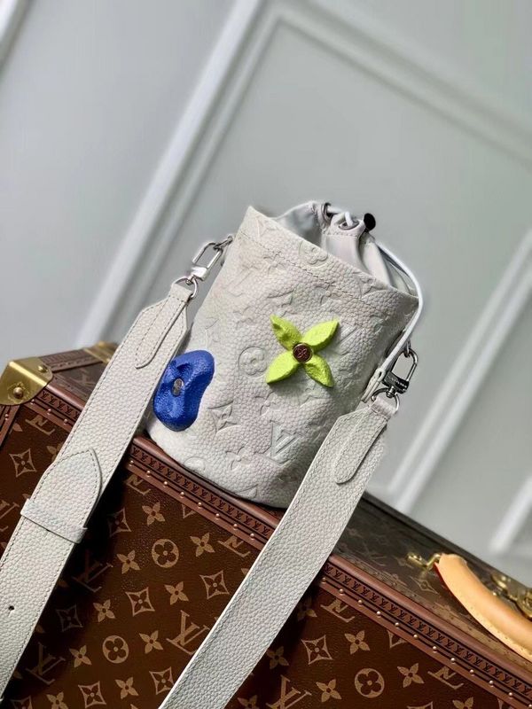 Alice Bags- Louis Vuittons - 16320