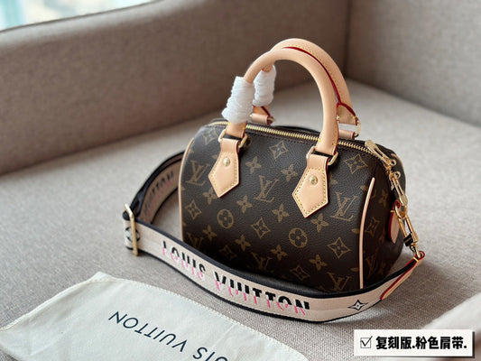 Alice bags - Louis Vuittons - 15101