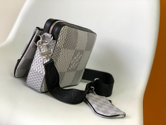 Alice Bags- Louis Vuittons - 16580