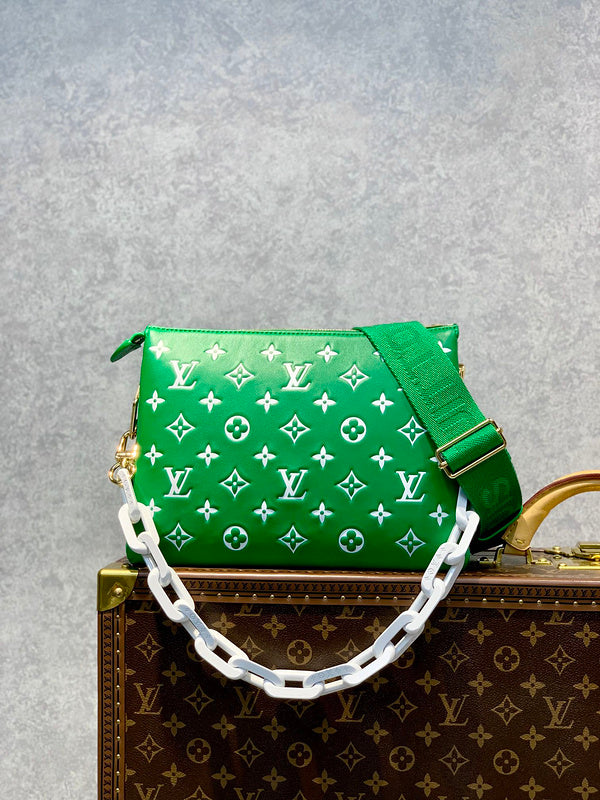 Alice Bags- Louis Vuittons - 16339