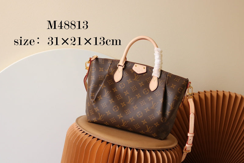 Alice Bags- Louis Vuittons - 16146
