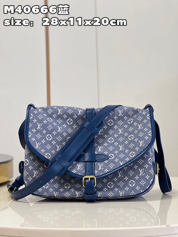 Alice Bags- Louis Vuittons - 15907