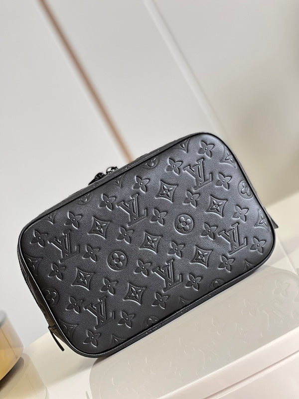 Alice Bags- Louis Vuittons - 16228