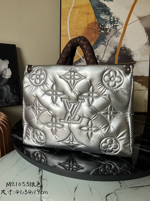 Alice Bags- Louis Vuittons - 16117