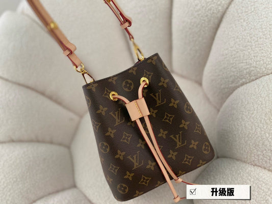 Alice bags - Louis Vuittons - 15075