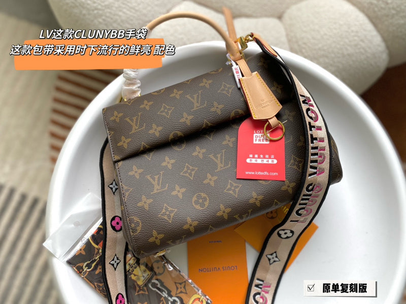 Alice bags - Louis Vuittons - 14915