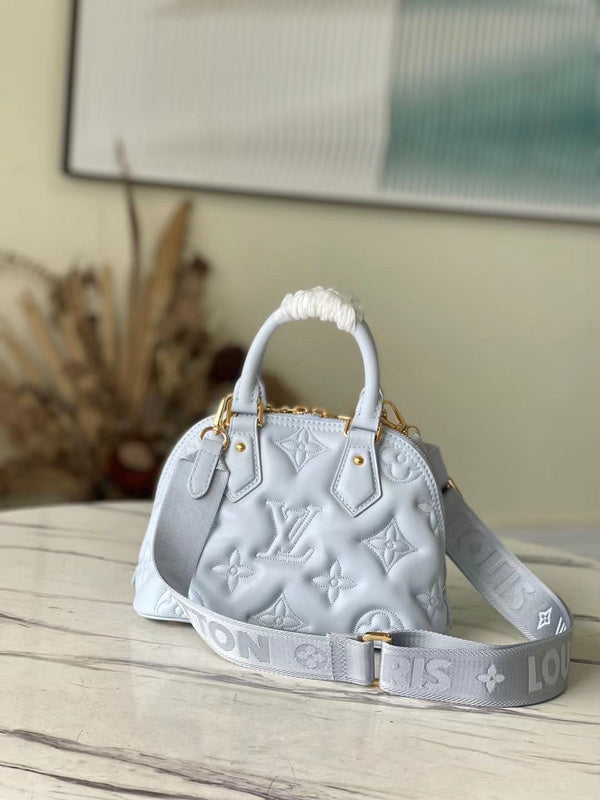 Alice Bags- Louis Vuittons - 16617