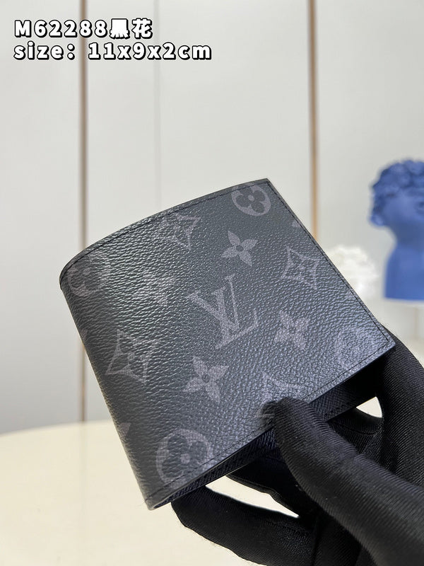 Alice Bags- Louis Vuittons - 16082