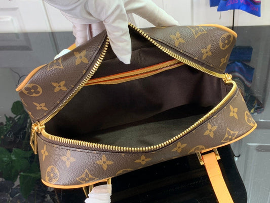 Alice Bags- Louis Vuittons - 16373