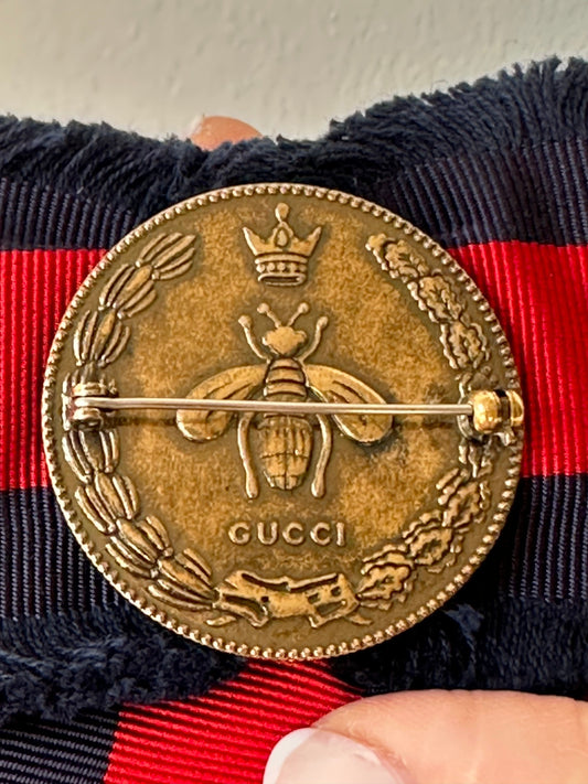 Gucci Bow Brooch in Red and Blue