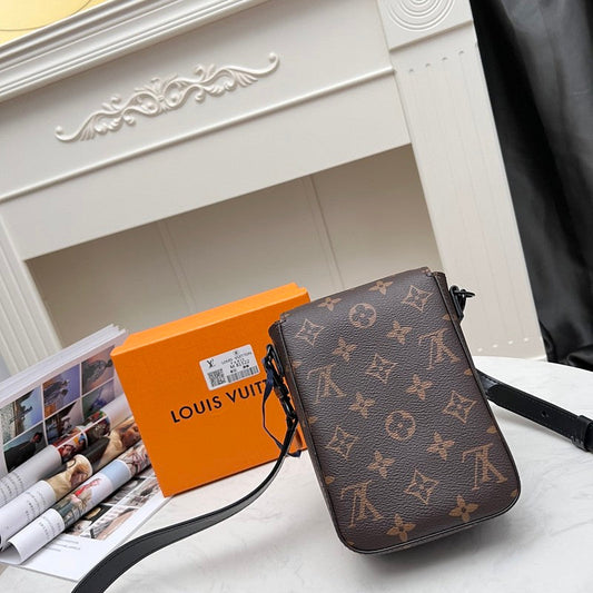 Alice Bags- Louis Vuittons - 16492