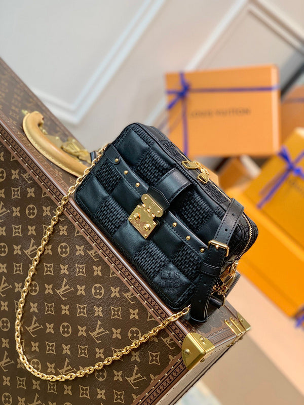 Alice bags- Louis Vuittons - 16700