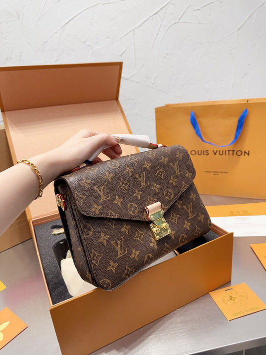 Alice bags - Louis Vuittons - 15024