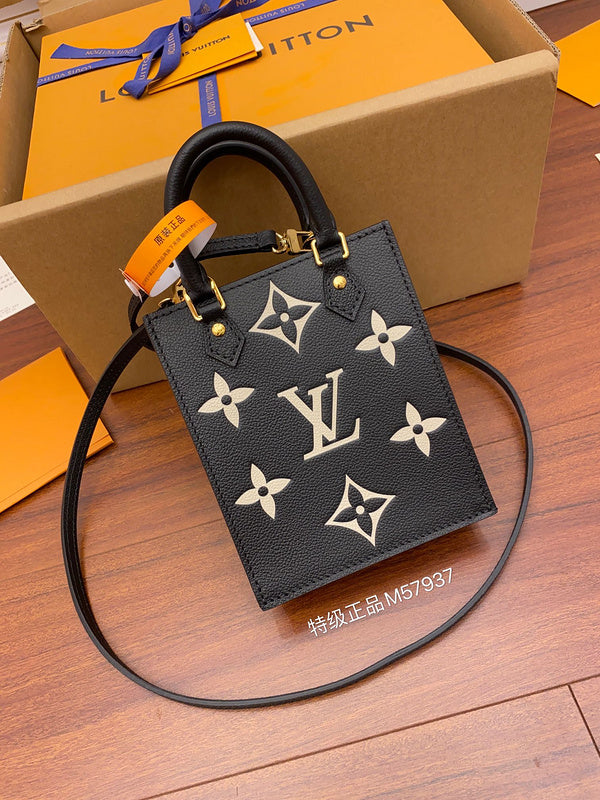 Alice Bags- Louis Vuittons - 16202