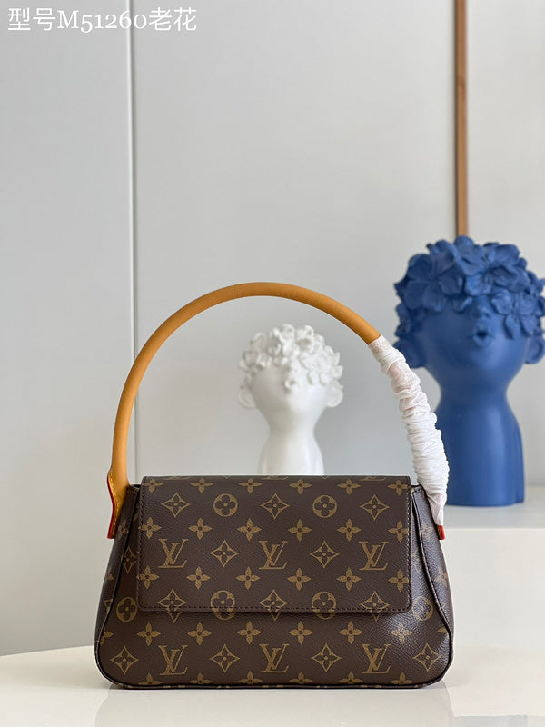 Alice Bags- Louis Vuittons - 16625