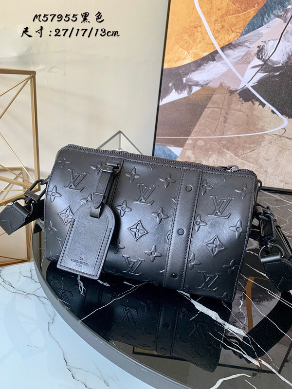 Alice Bags- Louis Vuittons - 16352