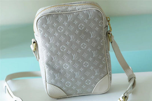 Alice bags - Louis Vuittons - 9895
